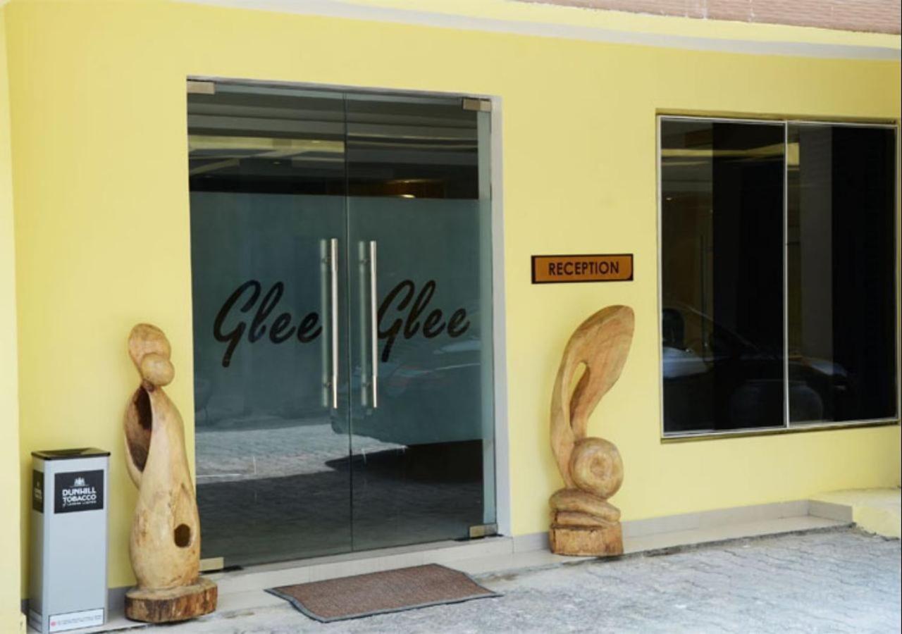 Glee Hotel Aliayabiagba Exteriör bild
